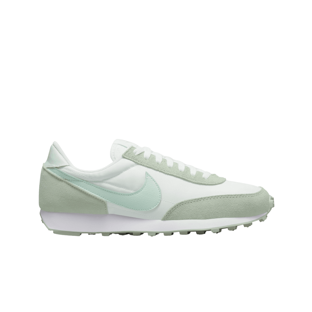(W) Nike Daybreak Barely Green