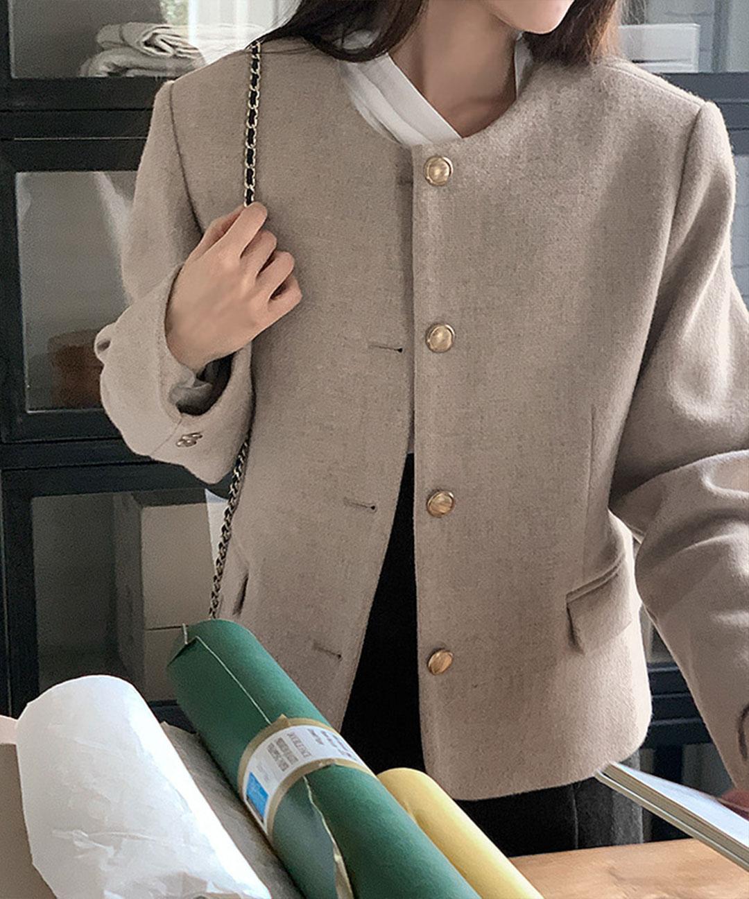 로렌하이 [졸업식룩🍷/울50%/하이퀄리티][+S,M,L사이즈][Made]피에르 골드버튼 라운드 울 숏 자켓 - 2 color