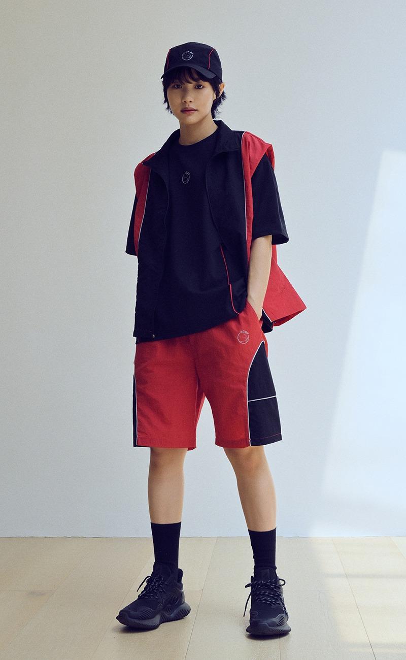 코트 배색 나일론 5부 팬츠 / red