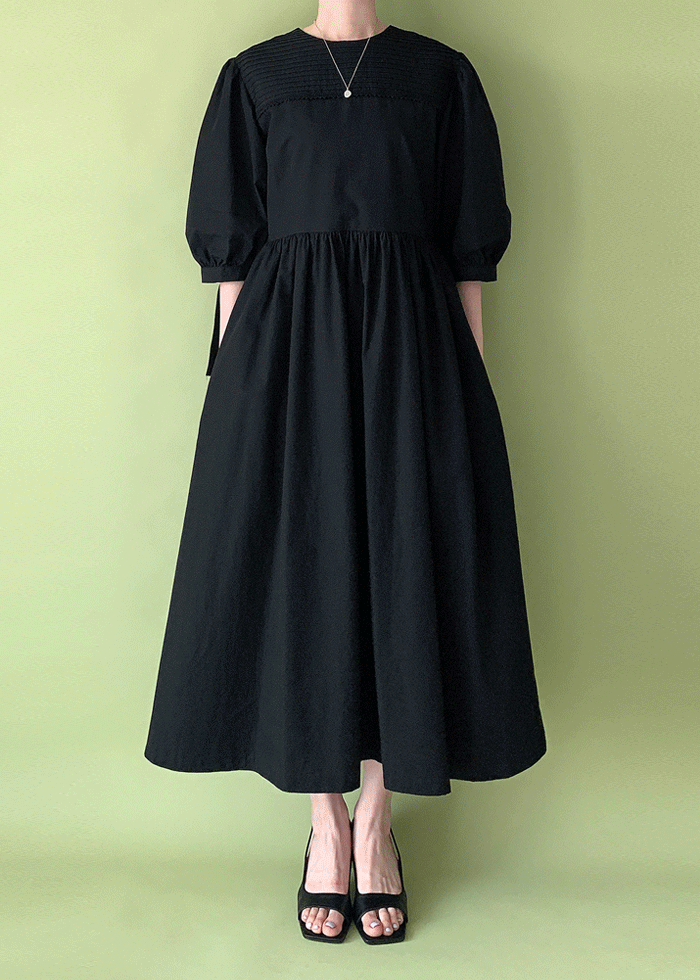 줄리 핀턱 원피스(2color)