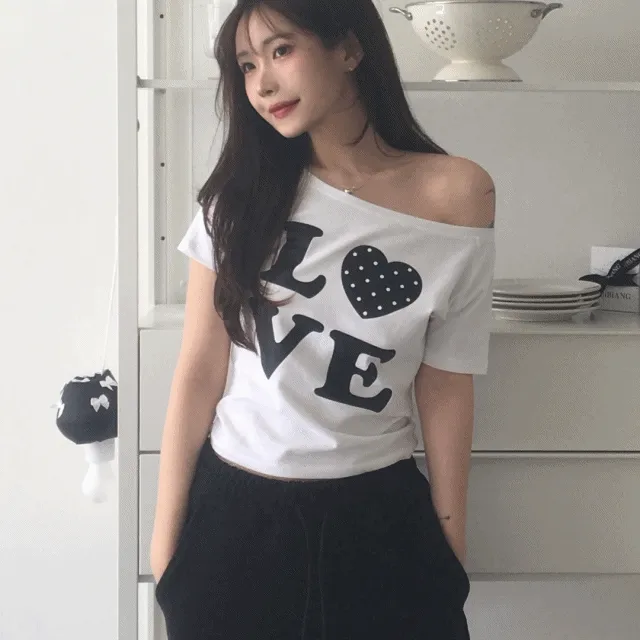 [러블리힙🍧/오프숄더] 러브 도트 원숄더 반팔 티