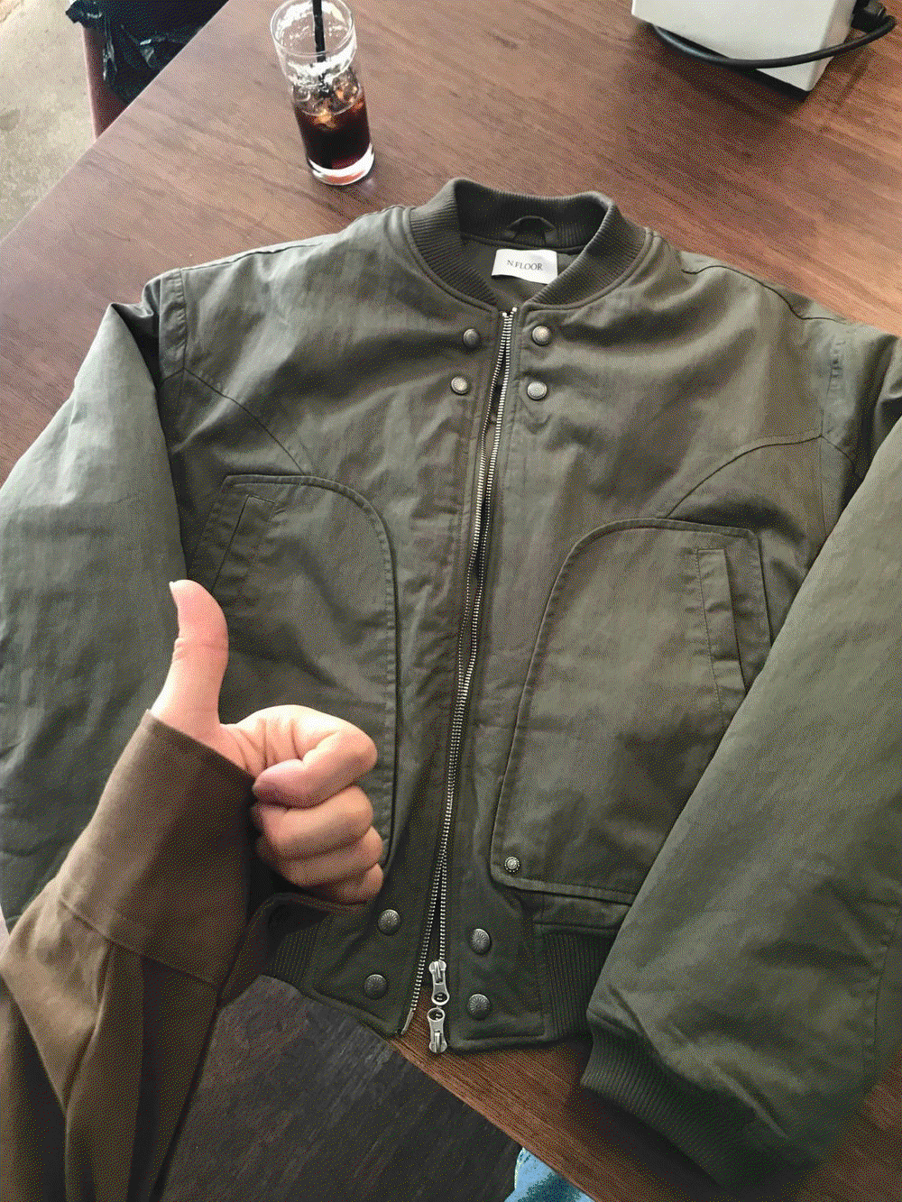 (에스닉 무드) 플로어 리벳 크롭 MA-1 패딩 점퍼 2C