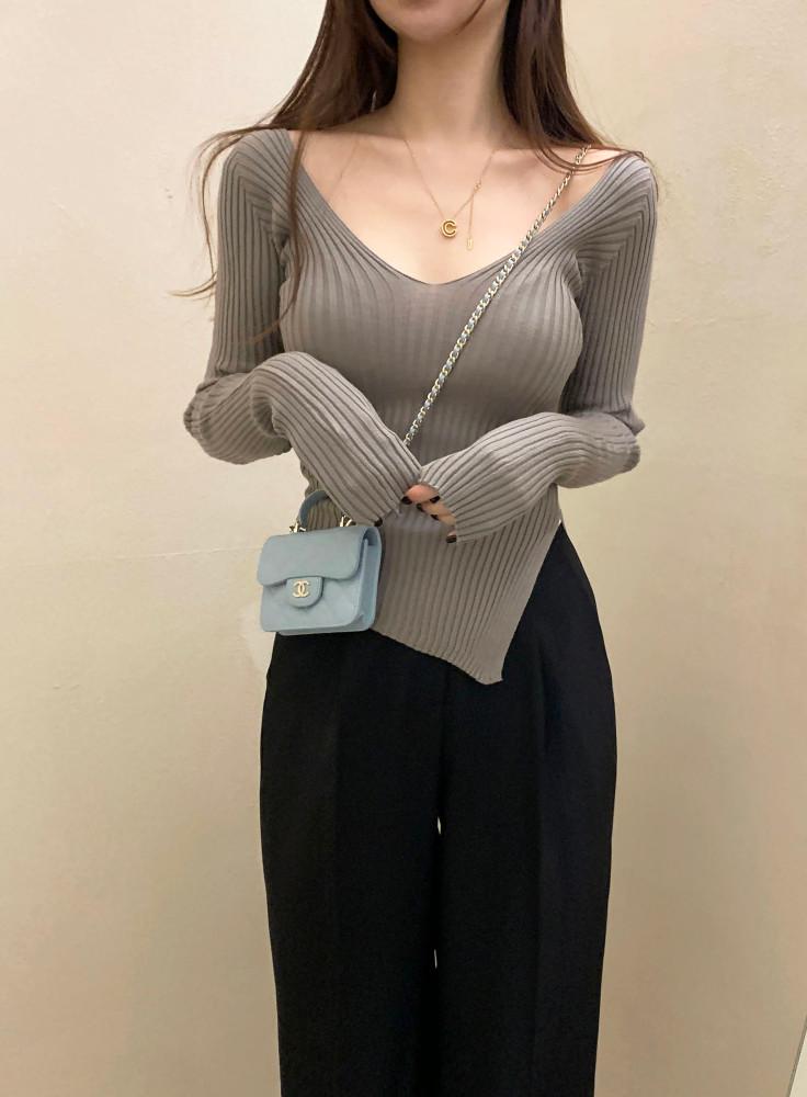 [무료배송] 슬릿 딥브이넥 골지 스판 니트