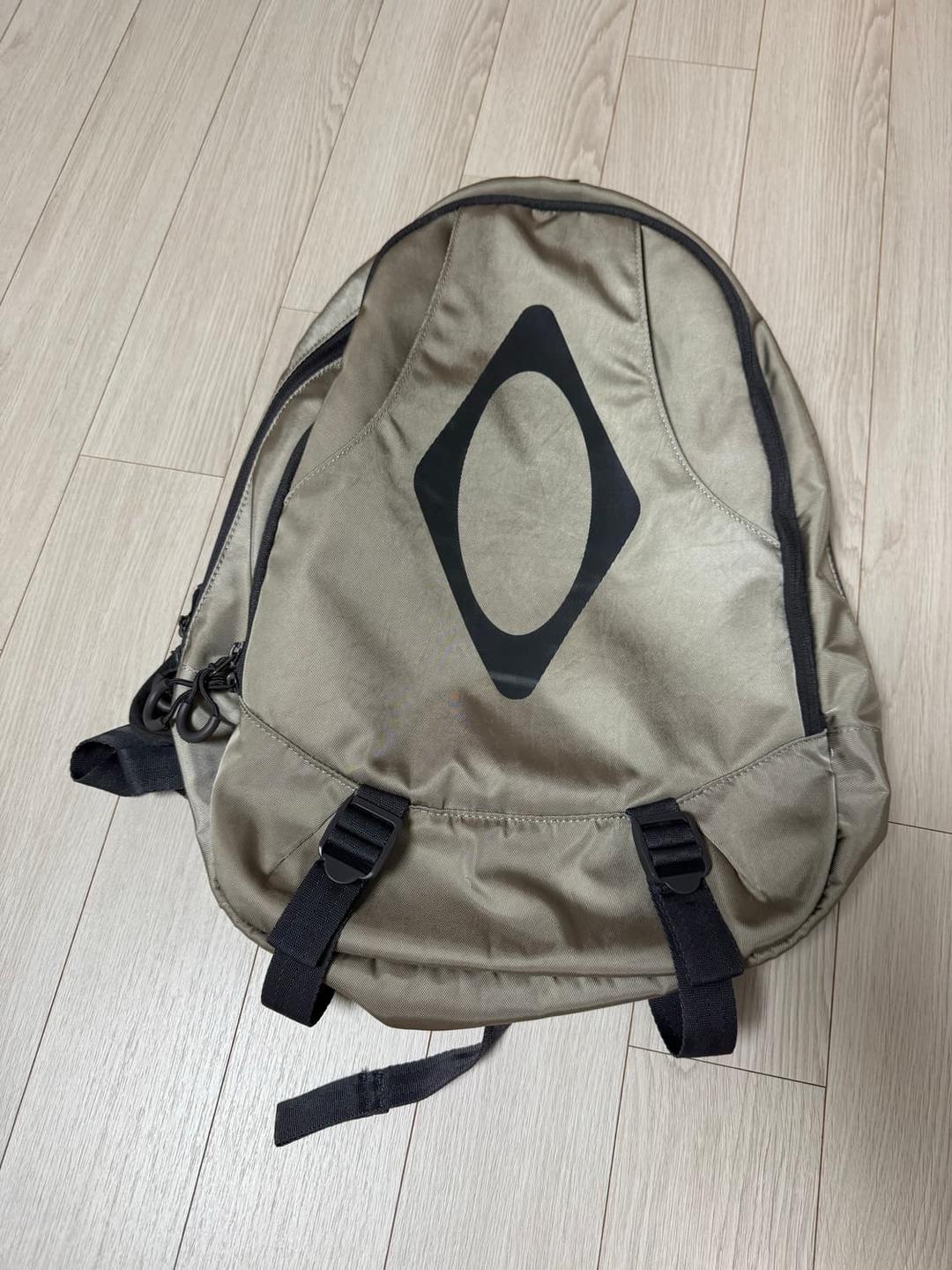 미스치프 롬버스 마운틴 백팩 카키 판매!! #살로몬 스투시 노스페이스 몽 | 후루츠패밀리