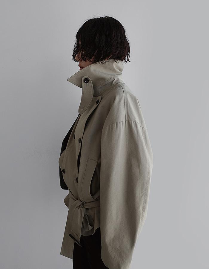 밀란숏트렌치코트