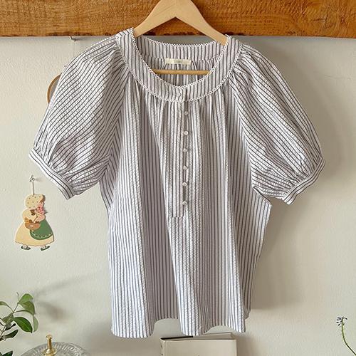 토토 스트라이프블라우스