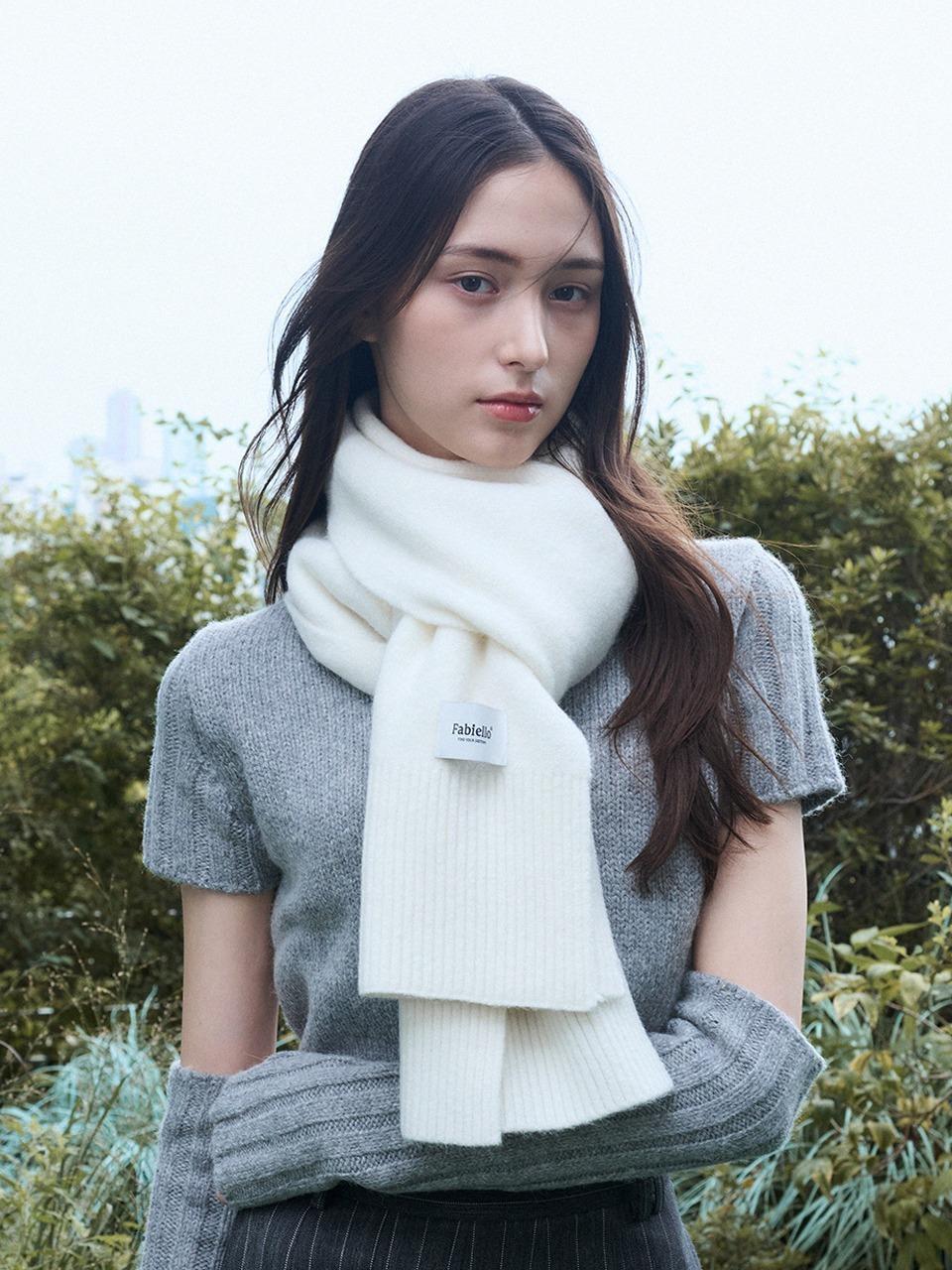 Lavi kinit muffler (ivory)