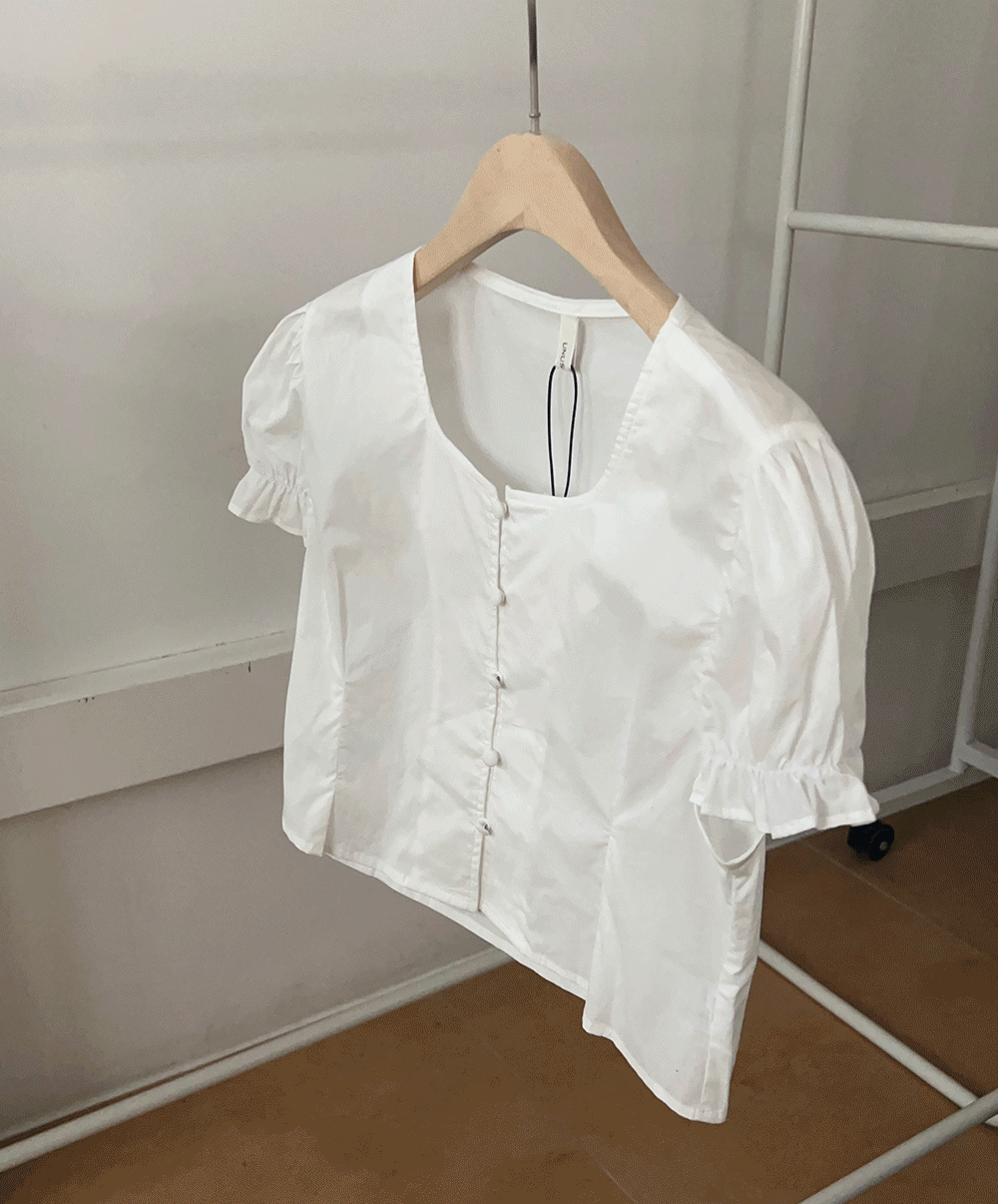 [NEW] 언유즈얼리 하피 블라우스 (2color)