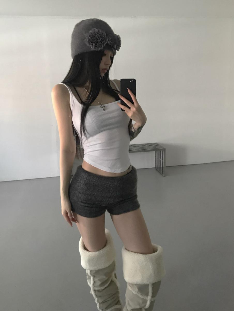 디에어타운 bouble fur shorts (3 color)