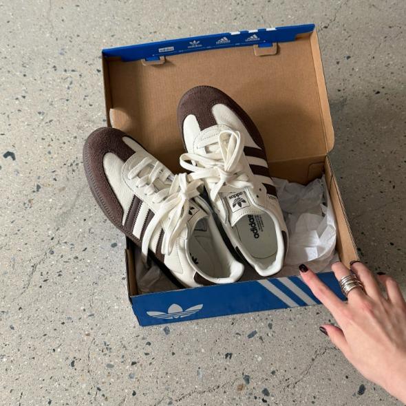 [해외]아디다스 삼바 OG 오프화이트 어스 스트라타 JI1991