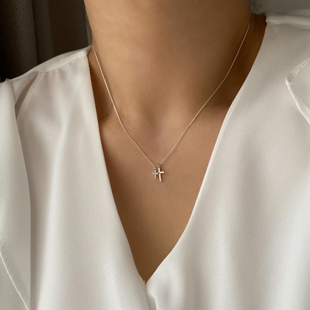 Acer rojo st silver 925 twin cross necklace