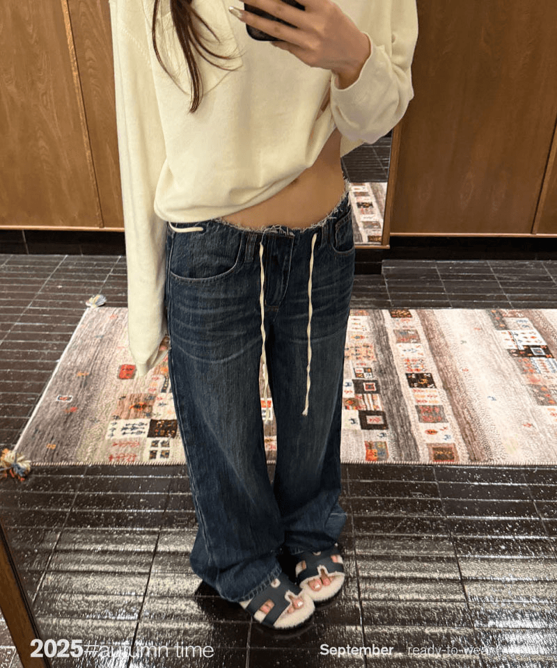 로우 스트링 와이드 미디엄 데님팬츠