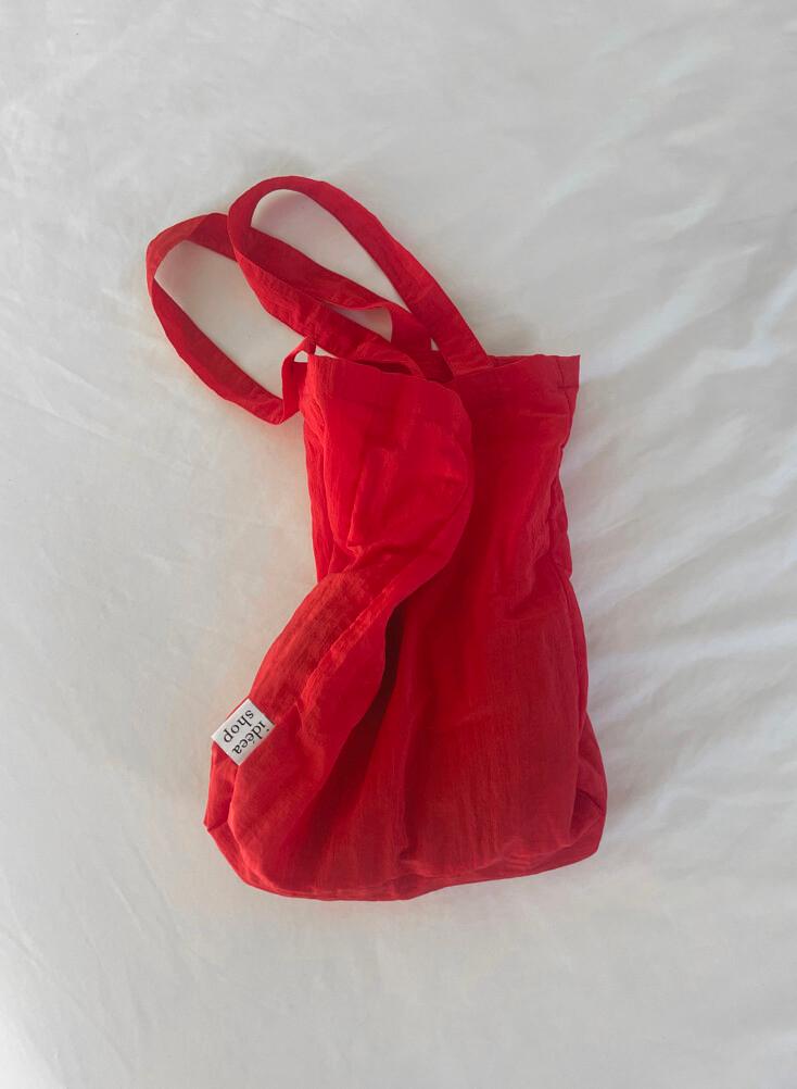 vivid satin bag / red