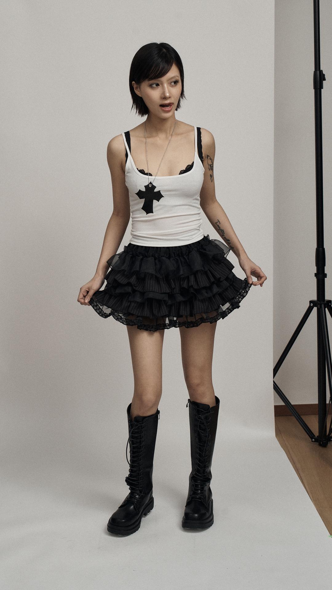 PIN STRIPETUTU SHORTS