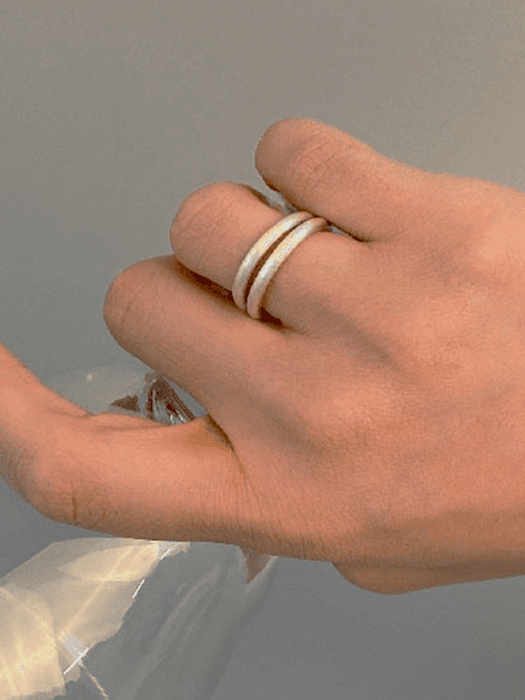 CL132 Layered Silver Matte Ring