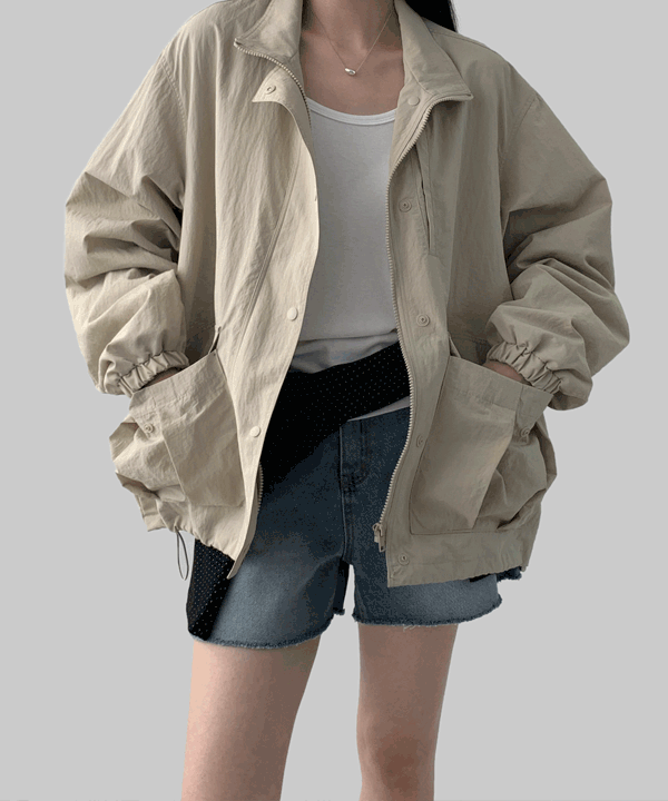 매니크 모먼츠 하이넥 나일론 블루종 점퍼