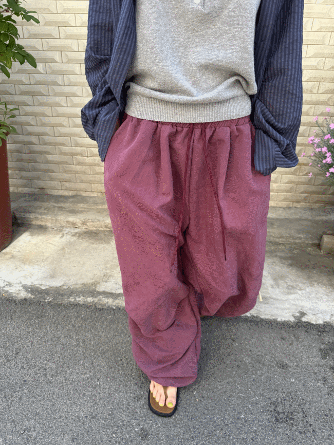 모래하우스 matt parachute pants