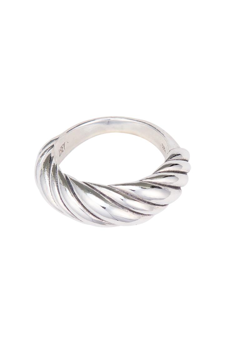 Layer ring