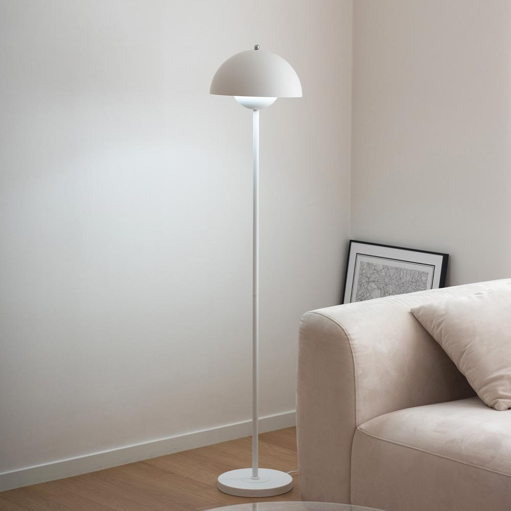 류넬 장 스탠드