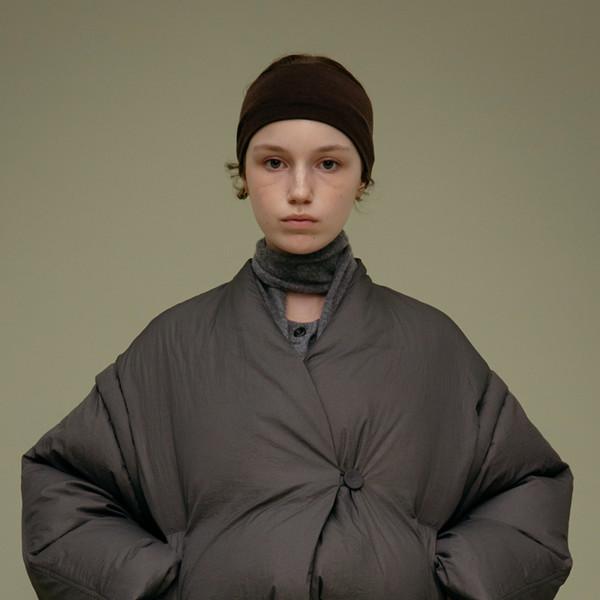 GOOSE DOWN COLLARLESS MUFFLER BLOUSON - D GREY
