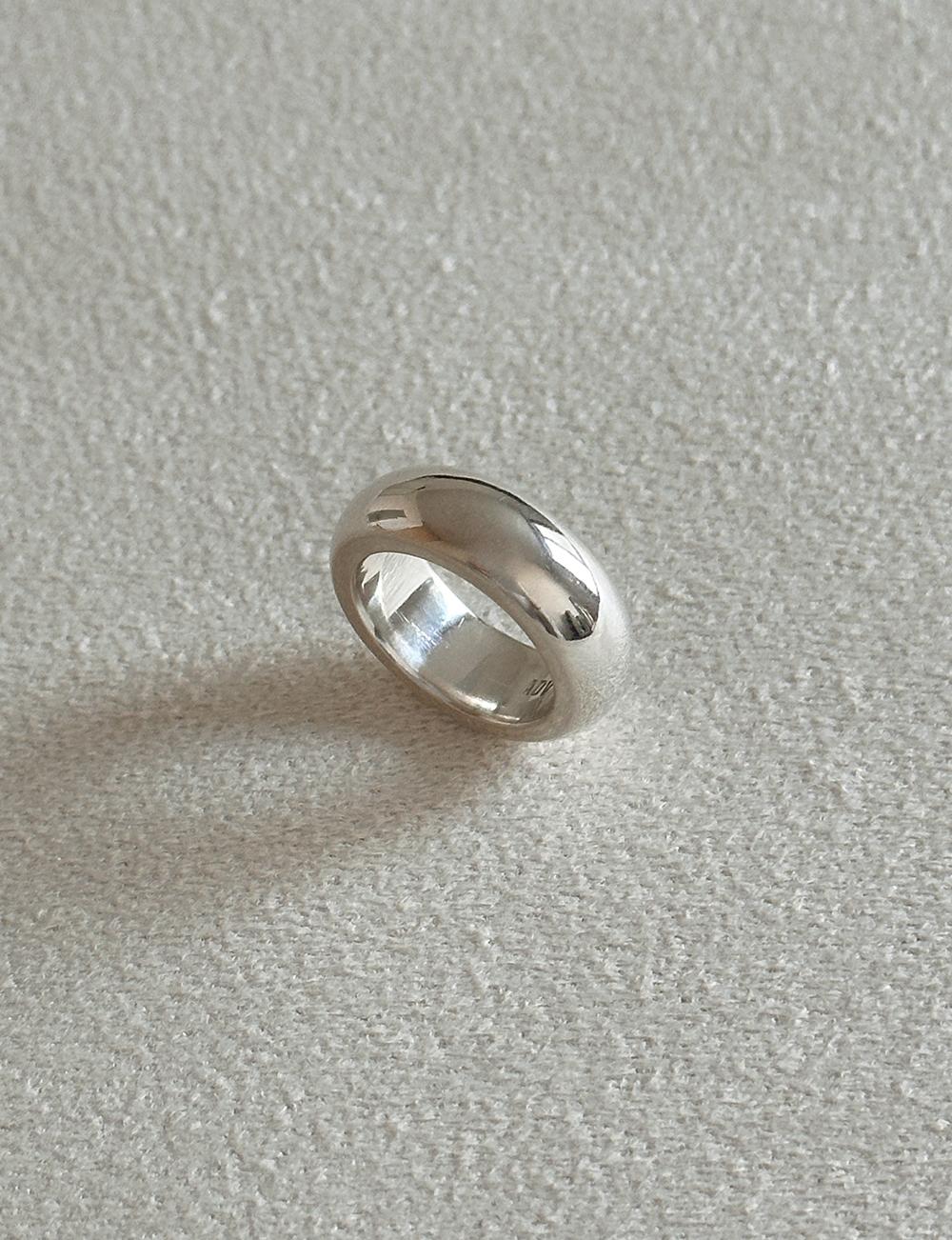 CLASSIC BOLD RING
