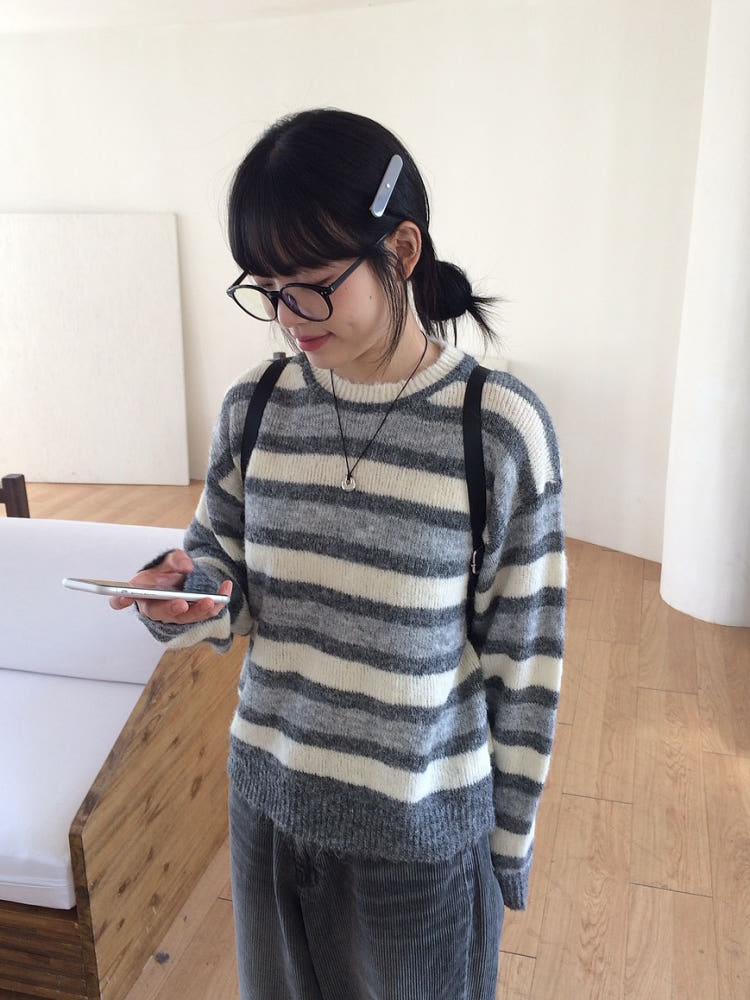 라운드 폭닥 컬러 스트라이프 니트 [2col]