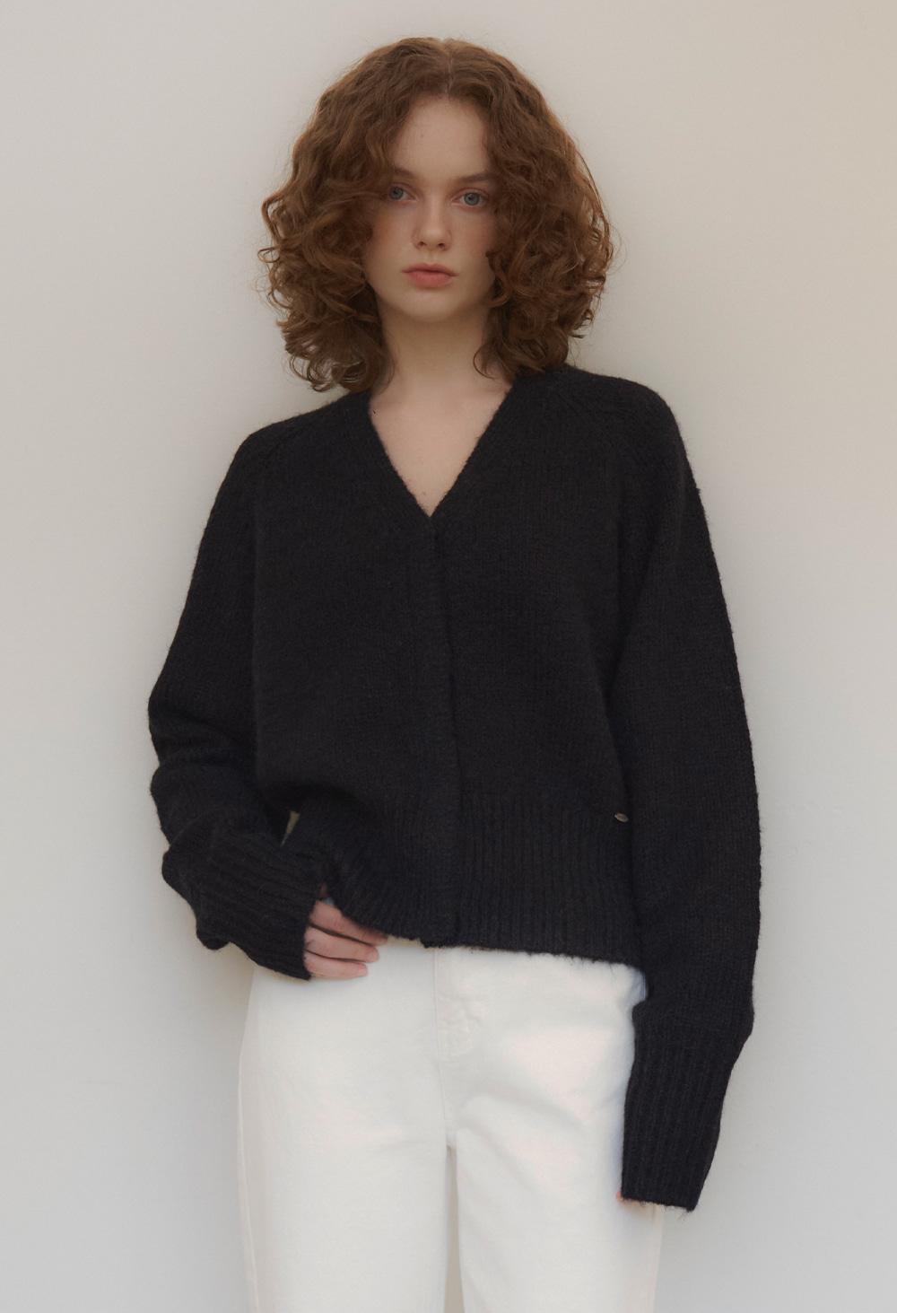 Winter volume silhouette wool knit cardigan