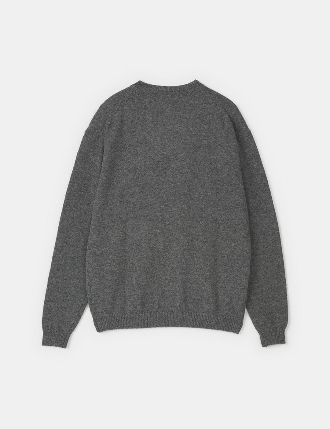 Pukyu V-neck Sweater (Charcoal)