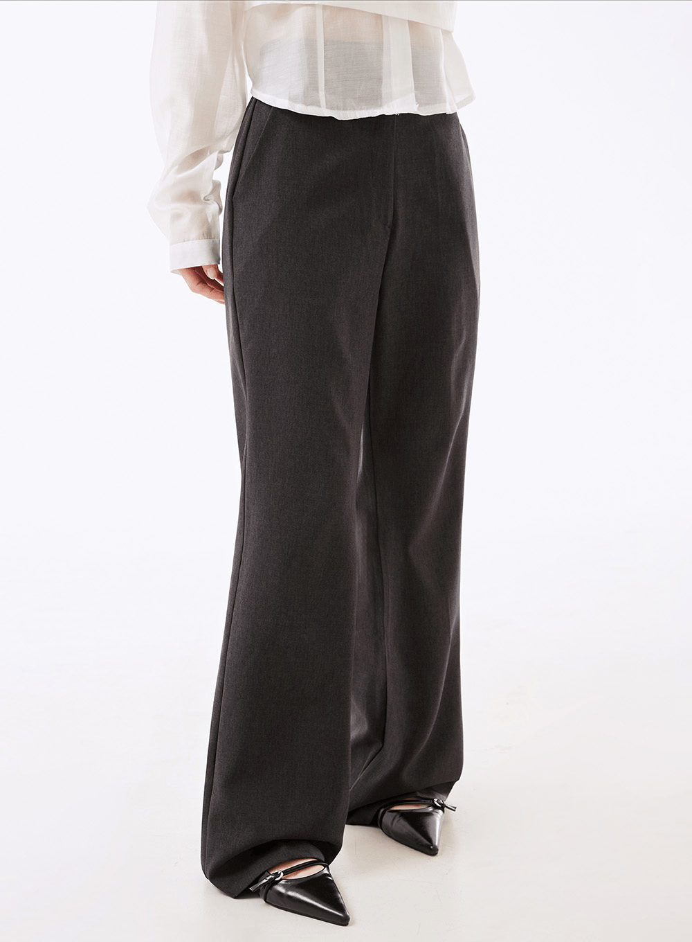 네비 프인즈 세미 부츠컷 슬랙스