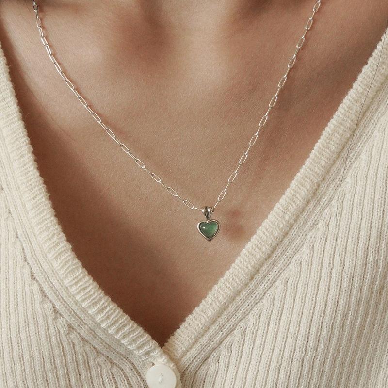 B. Heart necklace aventurine