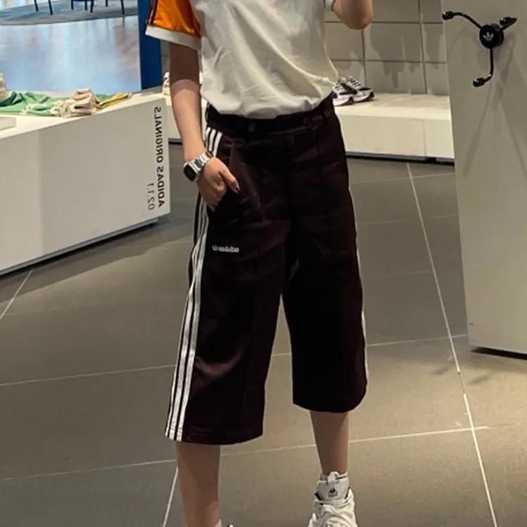 아디다스 80S 루즈 버튼드 3S 11인치 버뮤다 쇼츠 브라운 JC6524