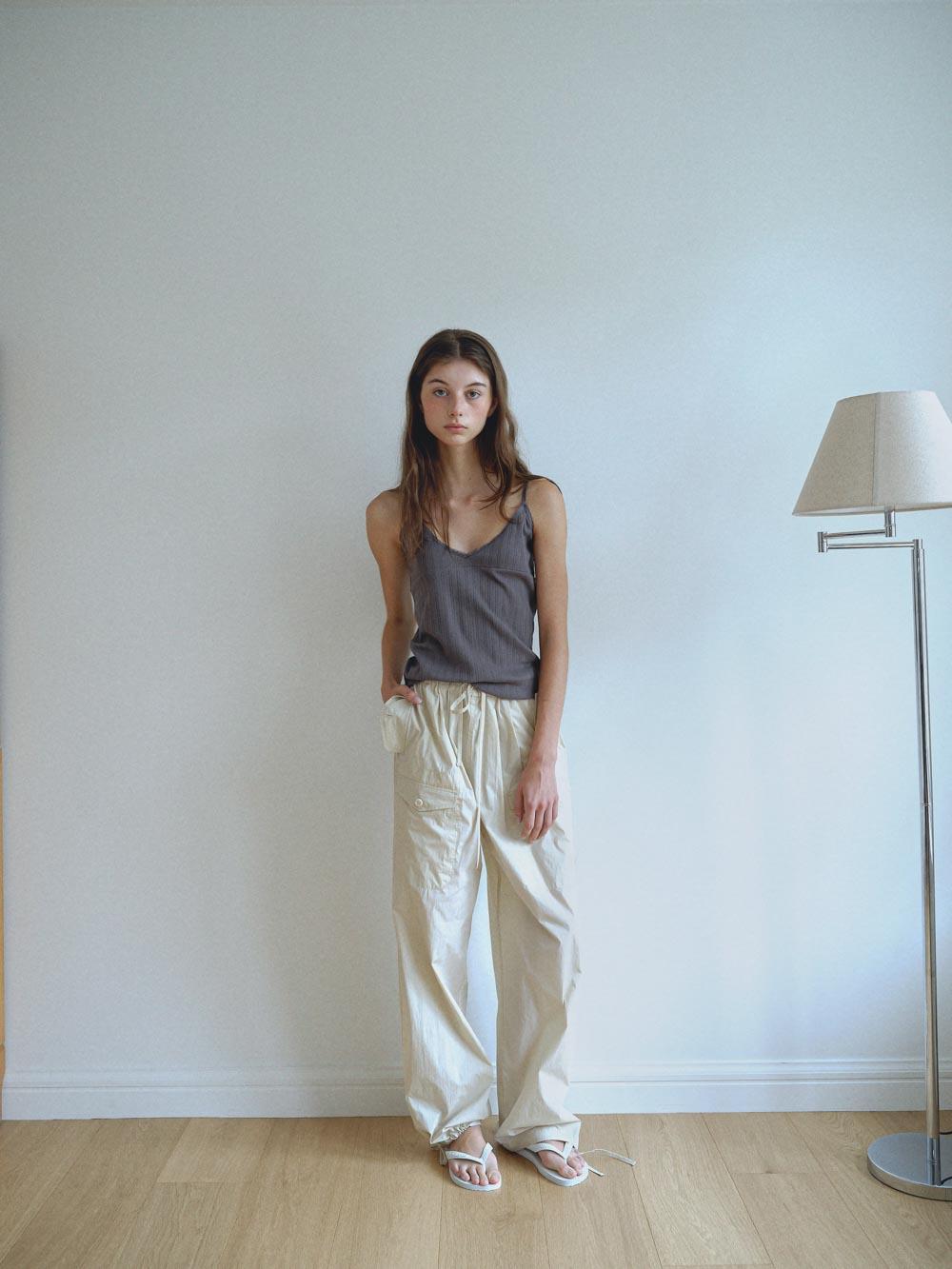 Lace sleeveless (charcoal)