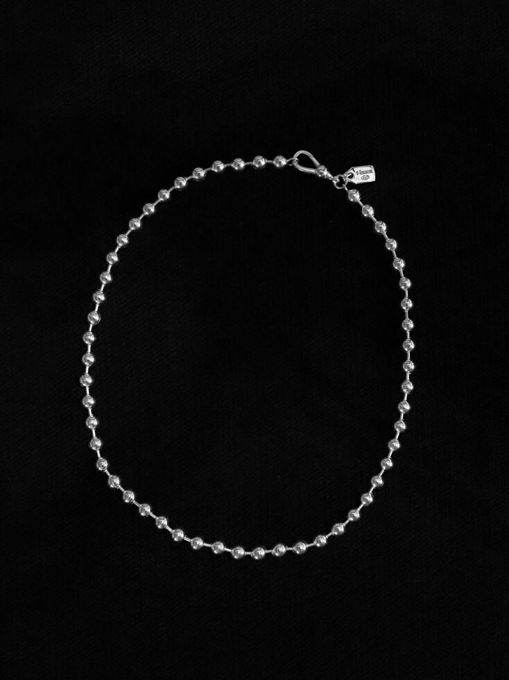 classic ball necklace