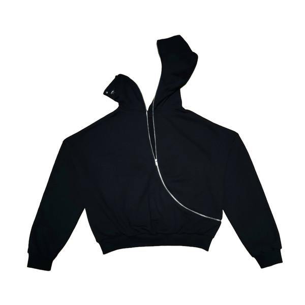 DELICATE PERSONALITY HOOD