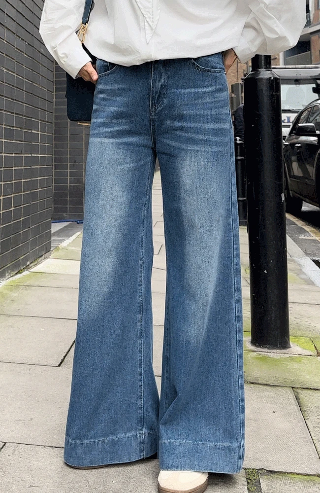wide light jeans