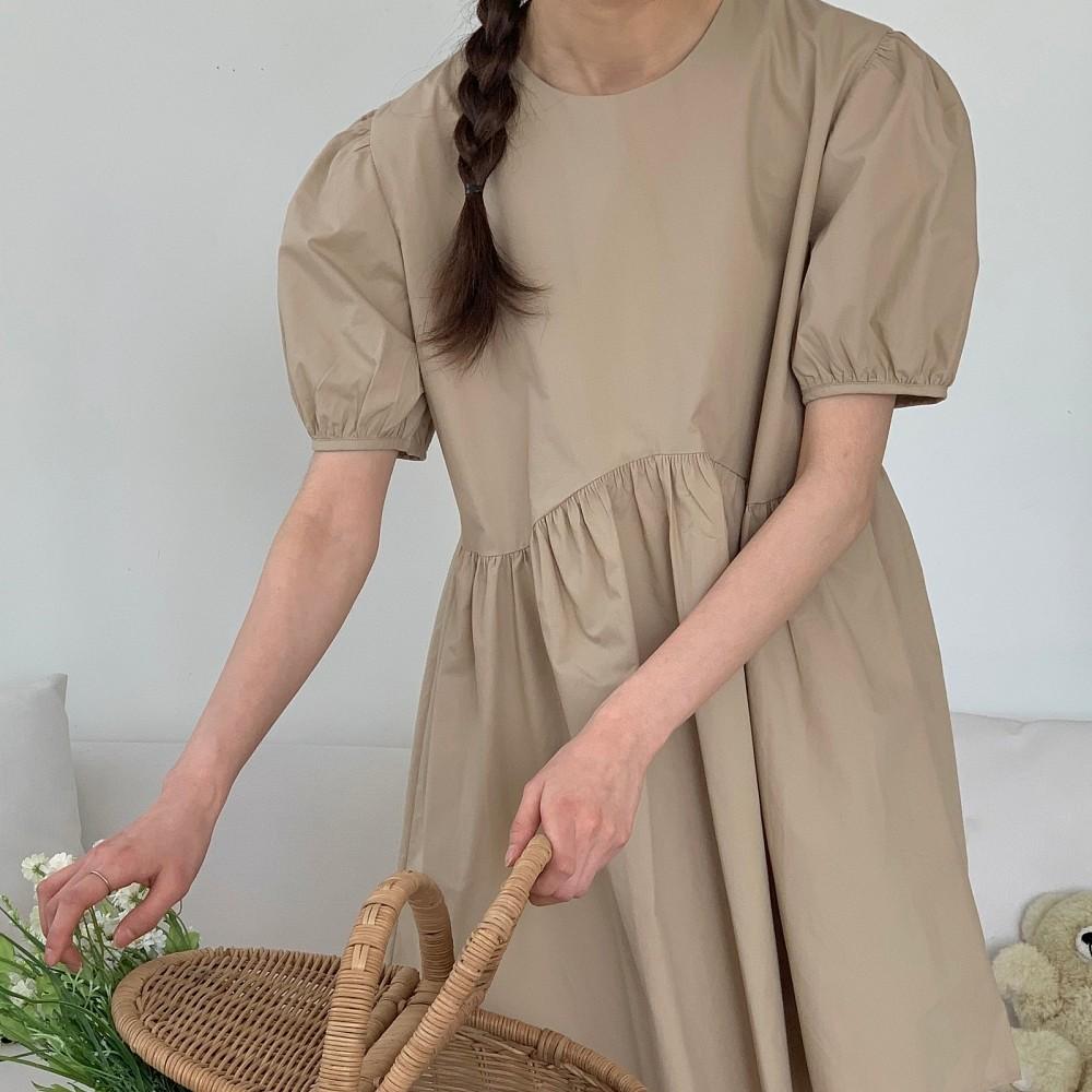 루즈핏 퍼프 반팔 셔링 키작녀 미니 원피스