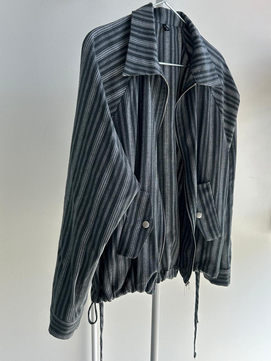 STRIPED PRINTED JUMPER - GREY