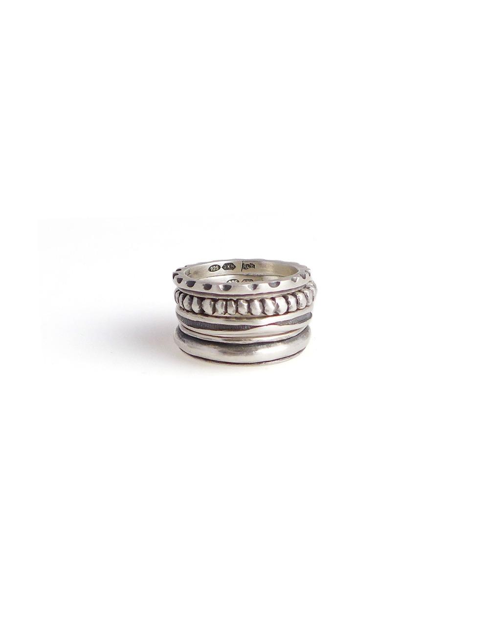 17 LAYERED RING SET