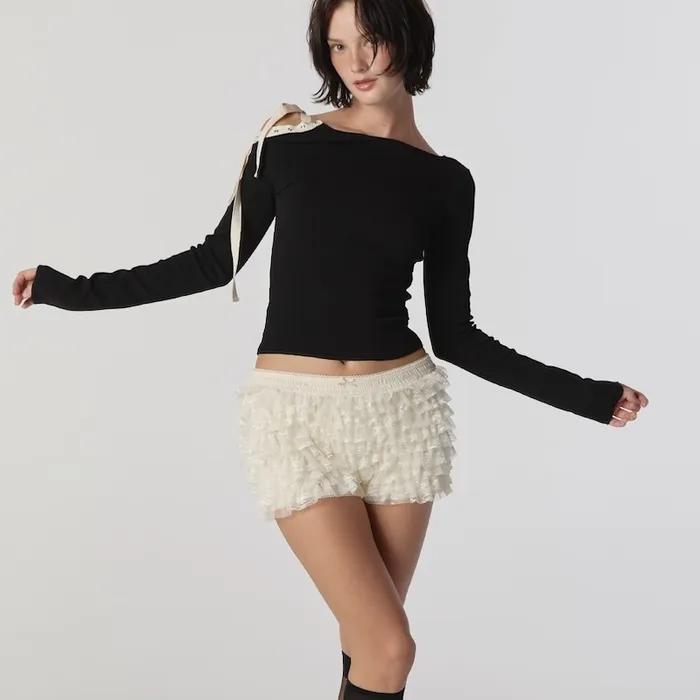 POLLY LACE BLOOMER SHORTS (4COLORS)