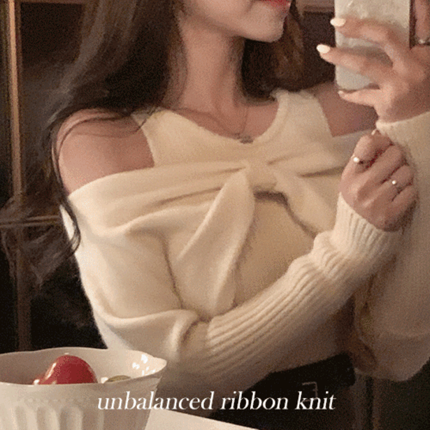 연말룩🎄 리본숄오프 knit