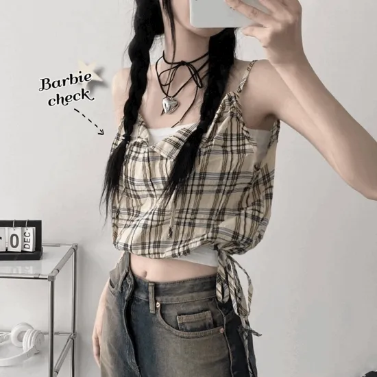 [끈조절OK] Queen's Barbie Halterneck Sleeveless [ 퀸즈 바비 체크 패턴 홀터넥 끈 나시 민소매티 ]