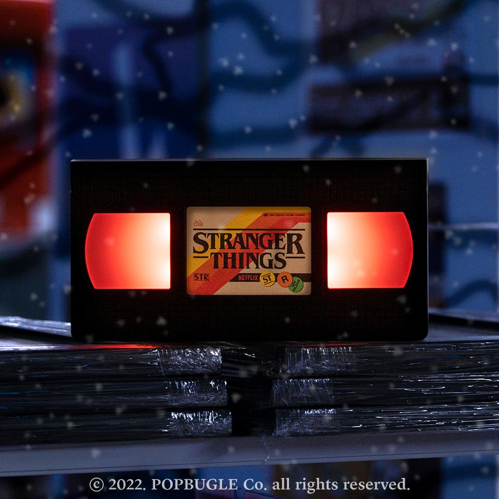 [입고완료] 기묘한 이야기 (Stranger Things) - VHS 로고 라이트 무드등