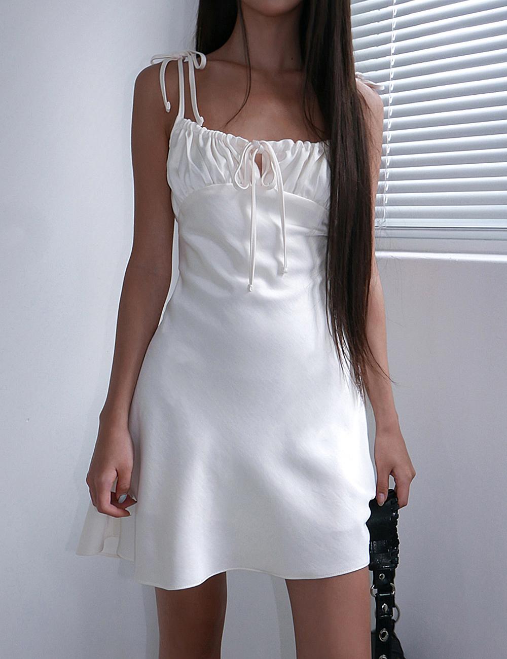ANGEL SATIN MINI OPS / 엔젤 새틴 미니 원피스