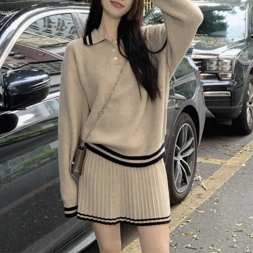 [투피스 세트] 배색 카라 스웨터와 주름 스커트 set