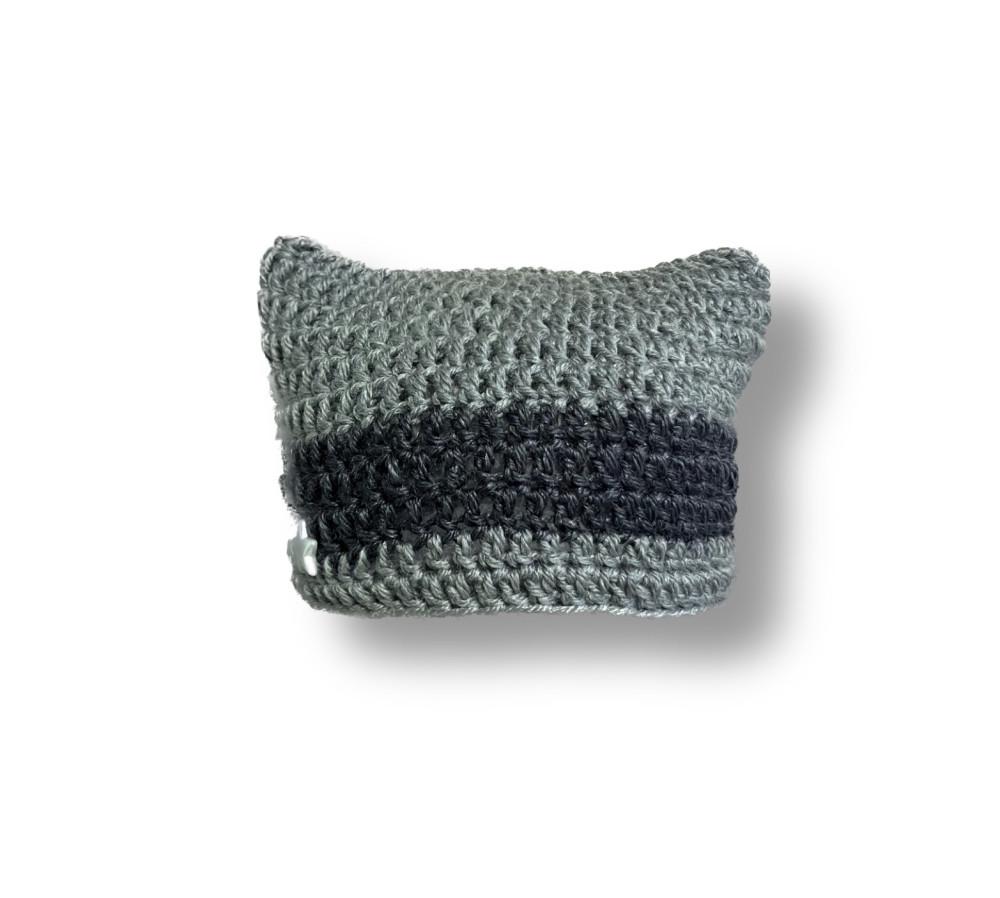 Aubery Grey  star cat beanie.
