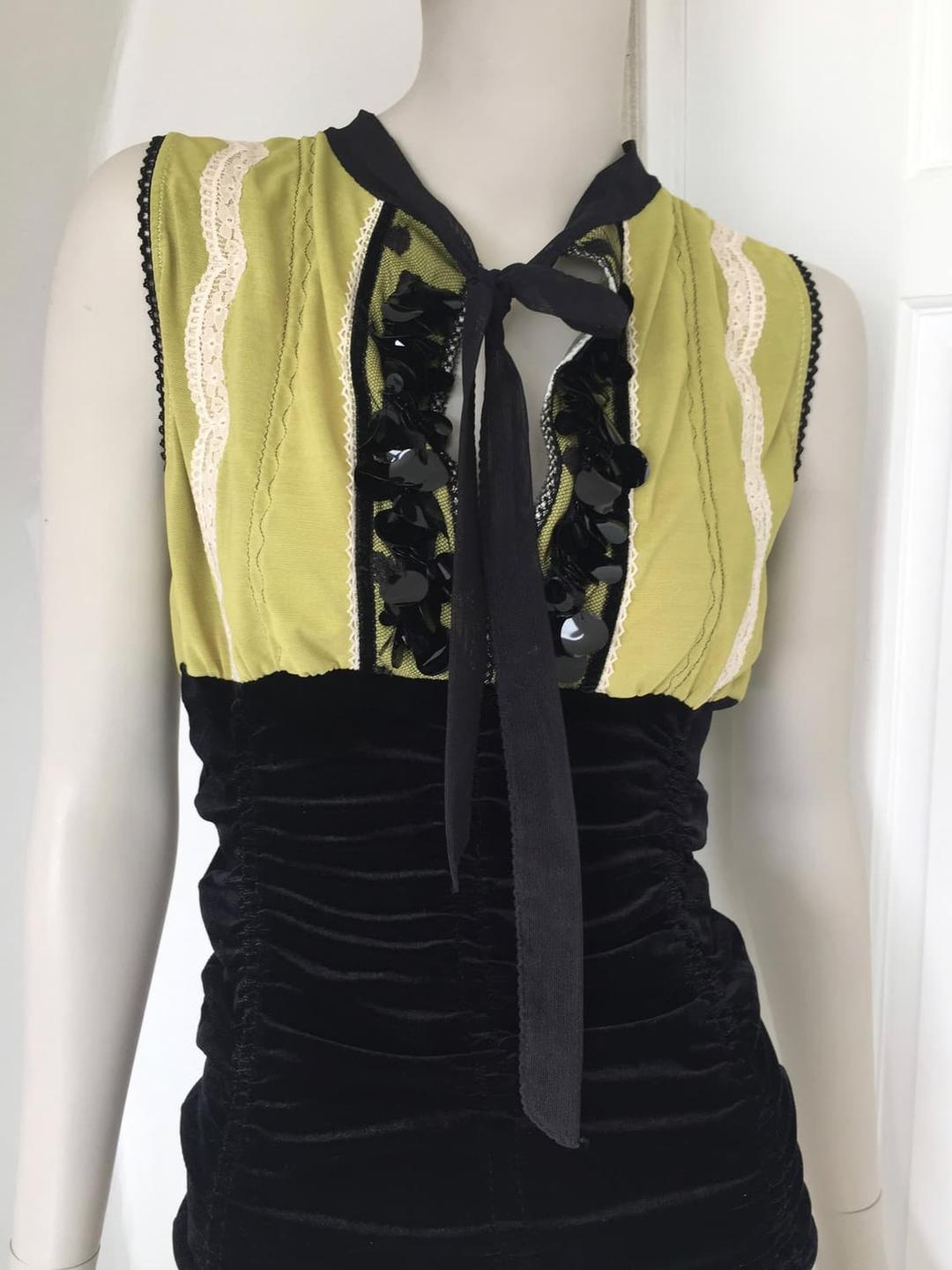Green Spangled Shirring Top | 후루츠패밀리