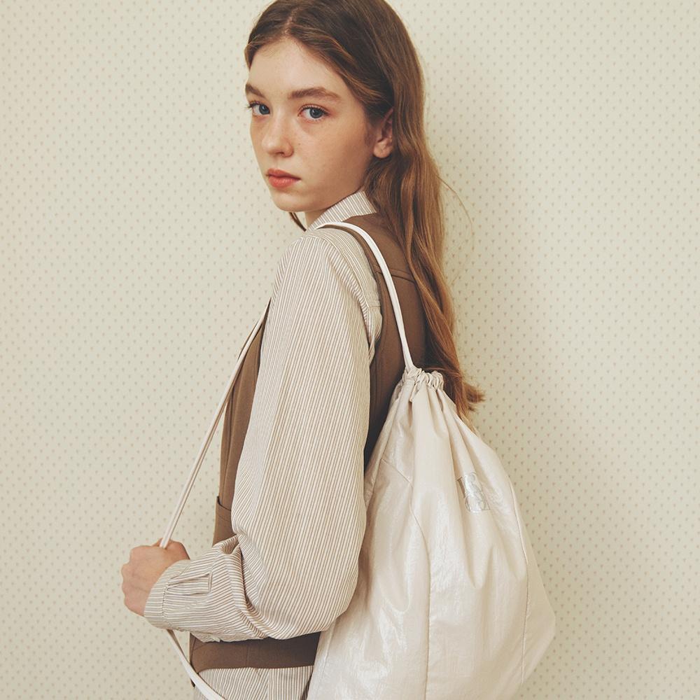Classic Symbol Nylon Gym Sack [LIGHT BEIGE]