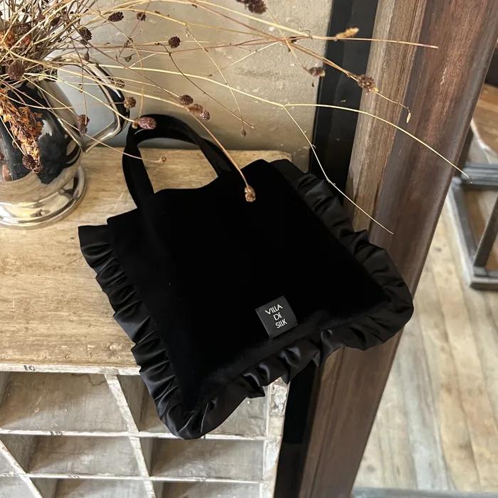100% silk frill with velvet bag 실크 벨벳 토트백