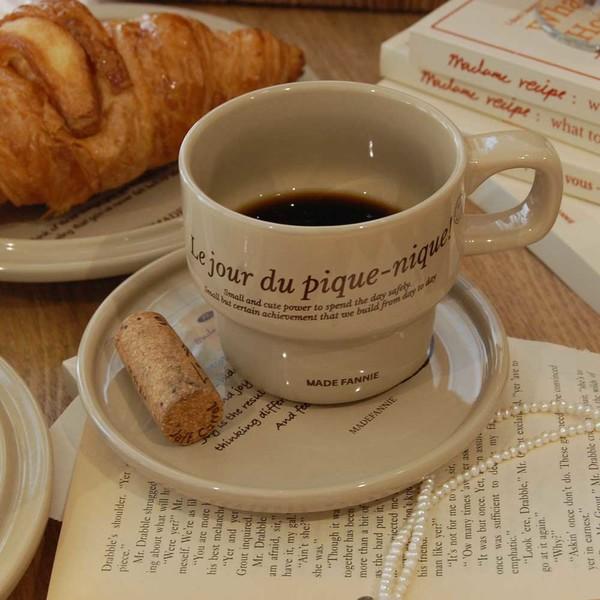 le jour de pique nique mug 피크니끄 머그컵