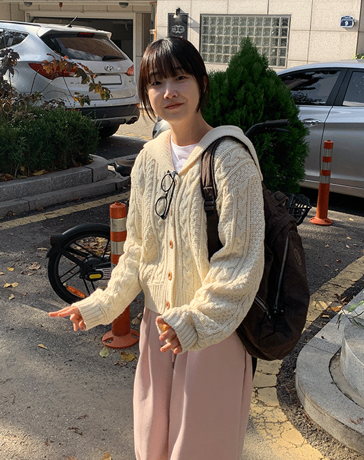 코란 세일러 카라 꽈배기 가디건